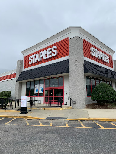 Office Supply Store «Staples», reviews and photos, 921 E Broad St, Fuquay Varina, NC 27526, USA