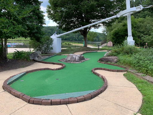 Lucky Duck Miniature Golf Course