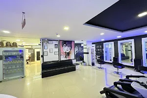Dadhiwala Salon & Institute | Best Salon in Bhilwara for Hair, Makeup & Beauty Parlour Services image