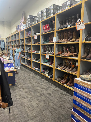 Gun Shop «Gunnies», reviews and photos, 396 State St, Orem, UT 84058, USA