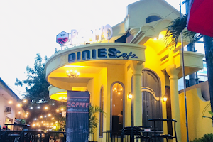 Dinies Cafe Pamekasan image