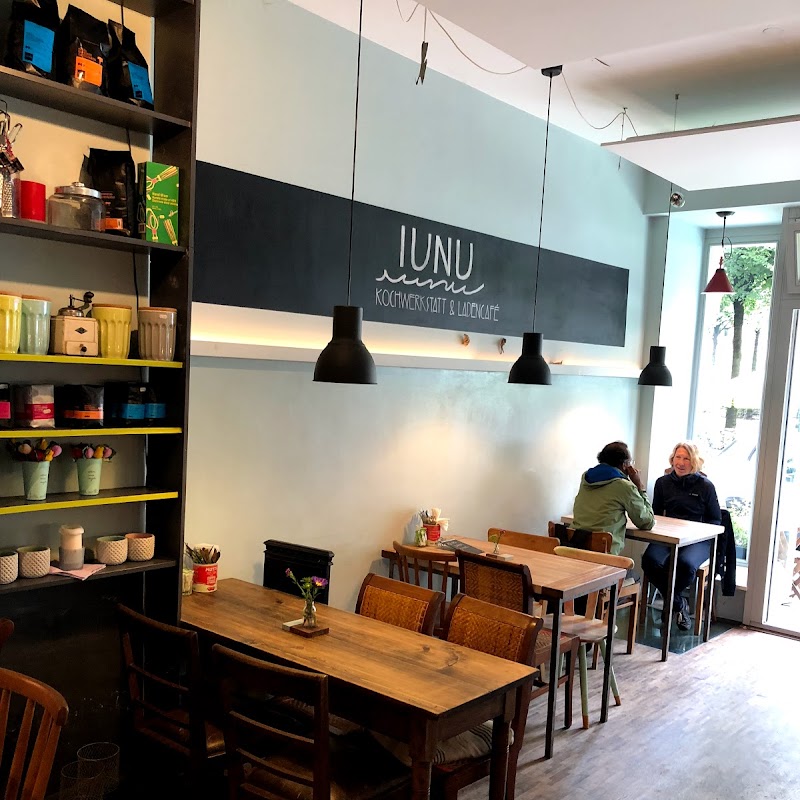 IUNU Kochwerkstatt und Ladencafé