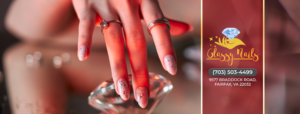 Glassy Nails 22032