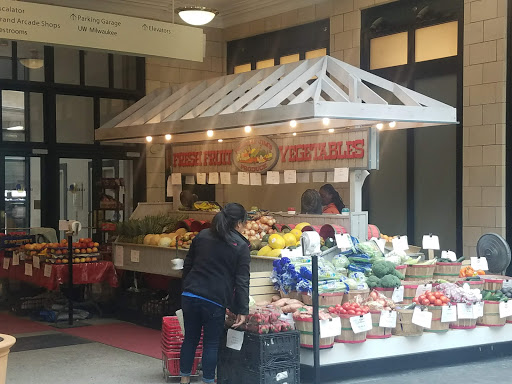 Shopping Mall «The Shops of Grand Avenue», reviews and photos, 275 W Wisconsin Ave, Milwaukee, WI 53203, USA