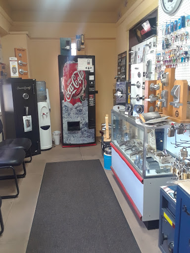 Locksmith «Downtown Locksmith», reviews and photos, 137 W McDowell Rd, Phoenix, AZ 85003, USA