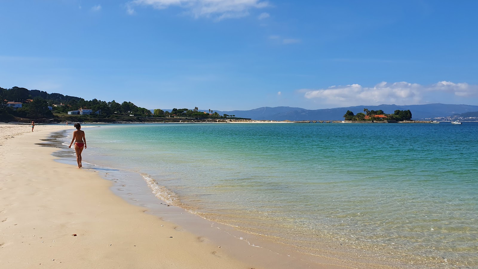 Foto van Aguieira strand met turquoise puur water oppervlakte