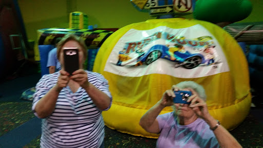 Party Planner «KaZoing! Party & Play», reviews and photos, 3600 Chamberlain Ln Suite 218, Louisville, KY 40241, USA