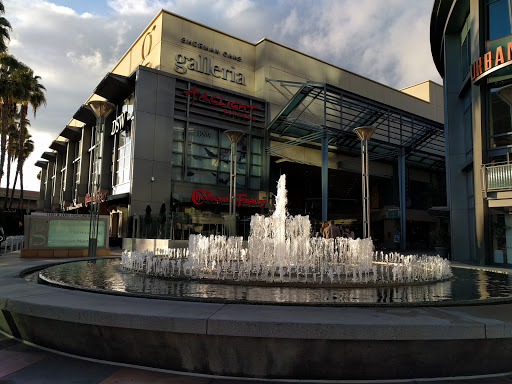 Movie Theater «ArcLight Cinemas - Sherman Oaks», reviews and photos, 15301 Ventura Blvd, Sherman Oaks, CA 91403, USA