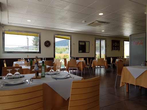 Hostal Bar Restaurante El Hacho en Lora de Estepa