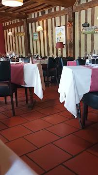Atmosphère du Restaurant Auberge de la Touques à Pont-l'Évêque - n°9