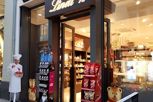 Lindt Boutique Wiesbaden image