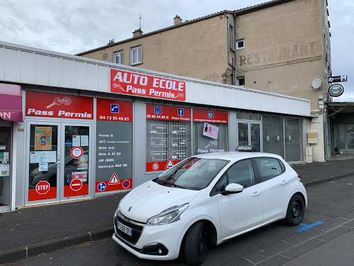 Pass Permis à Les Martres-de-Veyre, Puy-de-Dôme