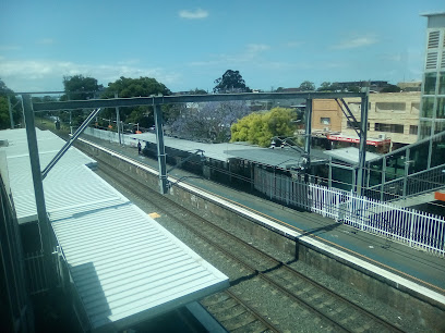 Guildford Station, Railway St
