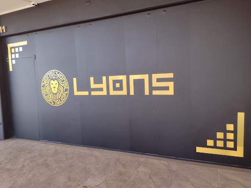 LYONS ANTRO BAR