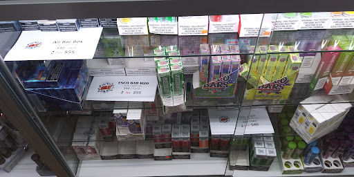 Tobacco Shop «Two Guys Smoke Shop», reviews and photos, 304 S Broadway, Salem, NH 03079, USA