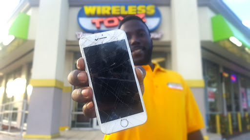 Cell Phone Store «Wireless Toyz North Miami | iPhone Repair 33161», reviews and photos, 995 NE 135th St, North Miami, FL 33161, USA