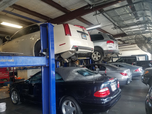 Transmission Shop «Universal Transmission & Complete Auto Repair», reviews and photos, 6259 N Eldridge Pkwy Suite B, Houston, TX 77041, USA