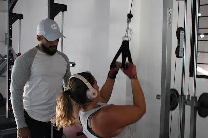 Healthy Sport Gym - Avenida El Espino 52, El Salvador