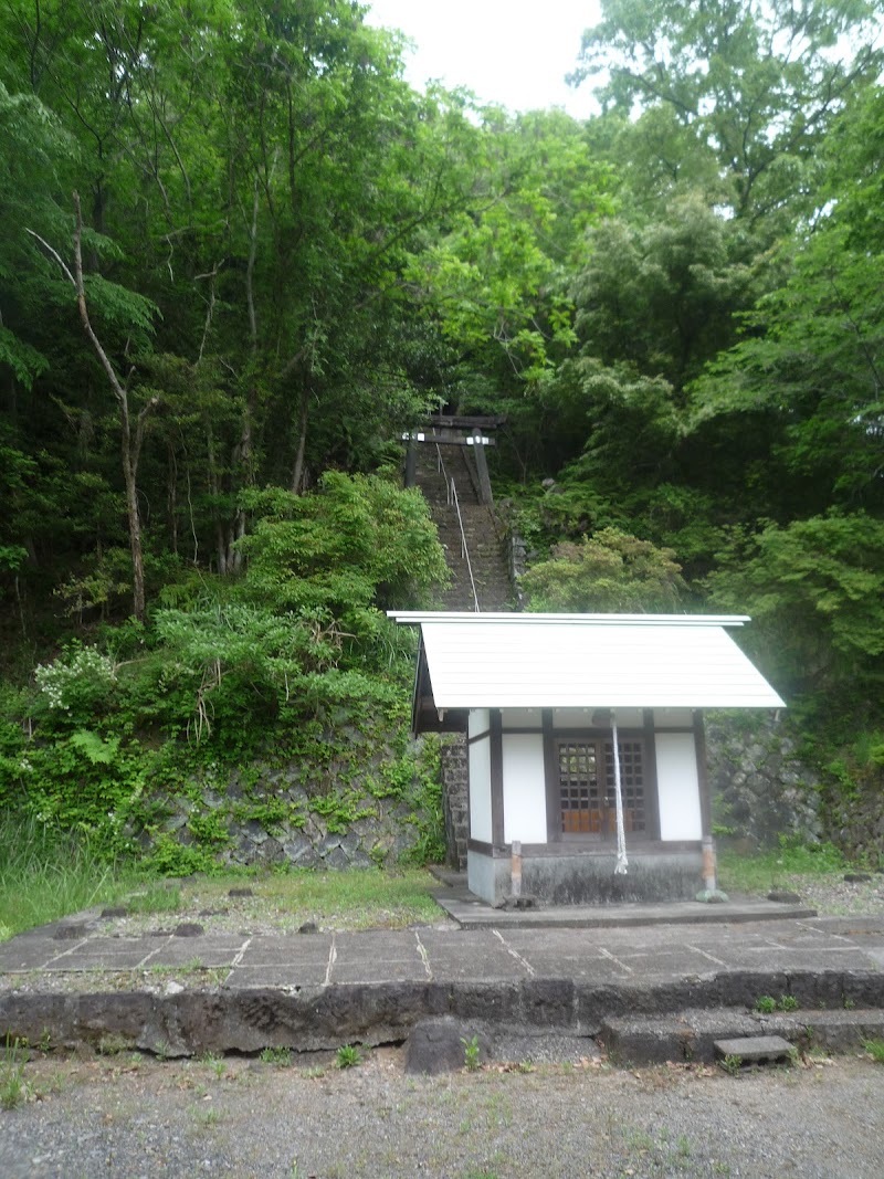 槇峰神社