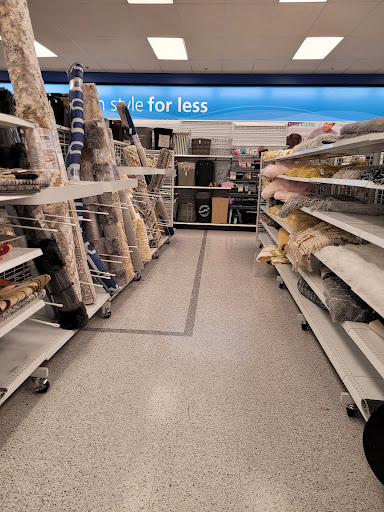 Shopping Mall «Heritage Mall», reviews and photos, 1895 14th Ave SE, Albany, OR 97322, USA