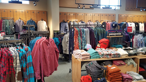 Camping Store «REI», reviews and photos, 4291 The Cir At N Hills St, Raleigh, NC 27609, USA