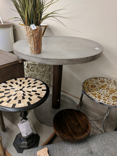 Home Goods Store «Tuesday Morning», reviews and photos, 233 Commerce Dr, Peachtree City, GA 30269, USA