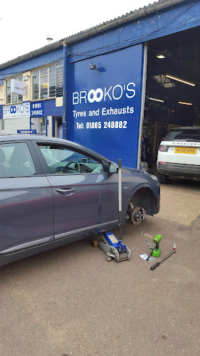 Brooko's Tyre & Exhaust Centre - Oxford