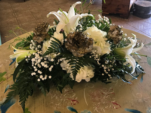 Florist «Roses Just Because/Hub Florist Of Lutz», reviews and photos, 18721 N Dale Mabry Hwy, Lutz, FL 33548, USA