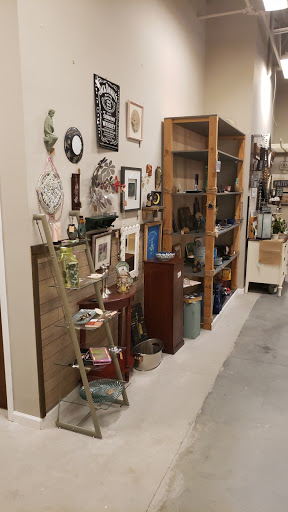 Boutique «Status Design & Consign», reviews and photos, 2240 Hamilton Creek Pkwy #100, Dacula, GA 30019, USA