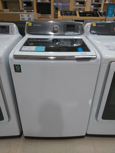 Appliance Store «Pacific Sales Kitchen, Bath & Electronics», reviews and photos, 29011 The Old Rd, Valencia, CA 91355, USA