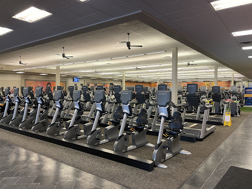 Gym «LA Fitness», reviews and photos, 1940 County Rd D E, Maplewood, MN 55109, USA