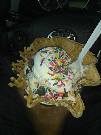 Ice Cream Shop «Cold Stone Creamery», reviews and photos, 4247 Atlantic Ave, Long Beach, CA 90807, USA