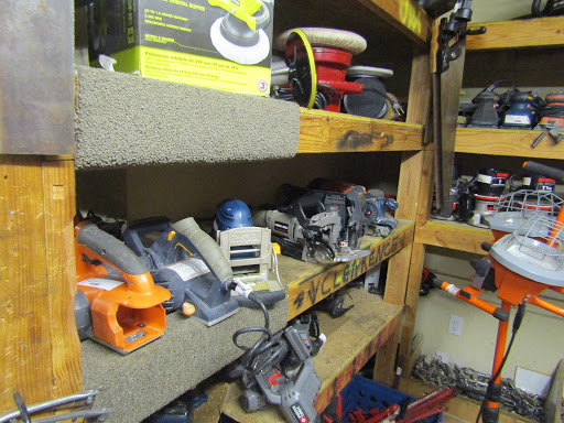 Loan Agency «Creighton Loans and Music», reviews and photos, 16404 WA-99, Lynnwood, WA 98037, USA