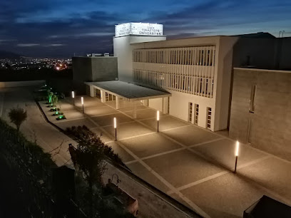İzmir Tınaztepe Üniversitesi