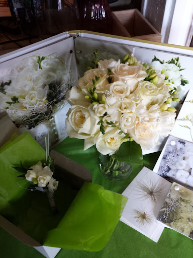 Florist «Eclectic Garden», reviews and photos, 323 Walnut St, St Charles, IL 60174, USA