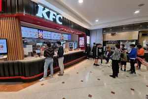 KFC Macquarie Centre image