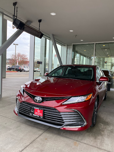 Toyota Dealer «Toyota of Renton», reviews and photos, 150 SW 7th St, Renton, WA 98057, USA