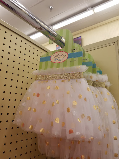 Craft Store «Hobby Lobby», reviews and photos, 120 U.S. 9, Englishtown, NJ 07726, USA