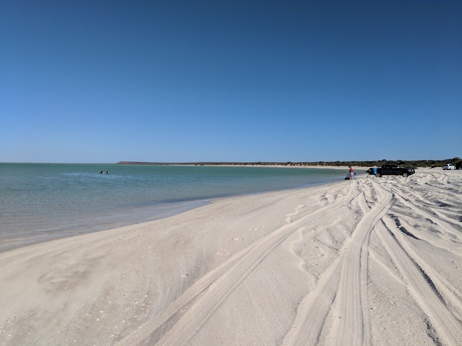 Fotografija Herald Bight Beach z svetel pesek površino