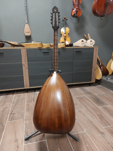 Οργανοποιείο Μακρής Δημήτριος - Κατάστημα