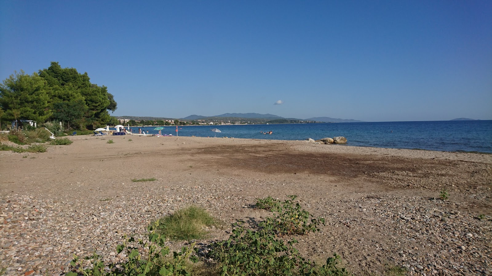 Foto av Kosma Pigadi II med rymlig strand