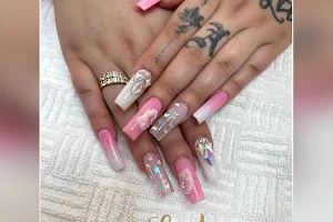 Lux Nails & Spa image