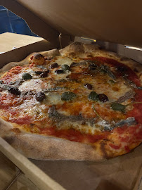 Pizza du Restaurant italien Bombolò Epicerie-Pizzeria-Oenothèque-Traiteur Italien à Paris - n°7