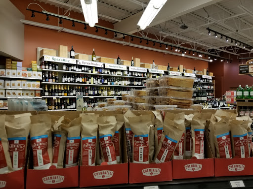 Grocery Store «Bow Street Market», reviews and photos, 79 Bow St, Freeport, ME 04032, USA