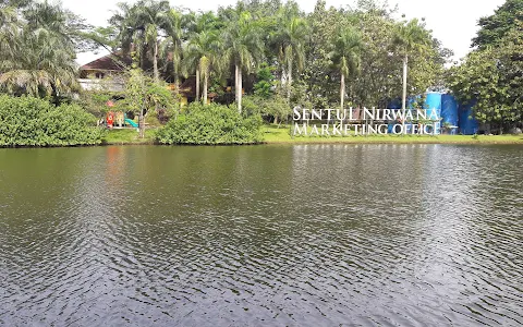 Danau Teratai image