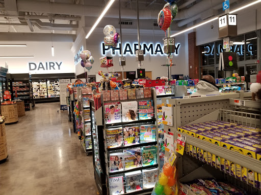 Grocery Store «Super Stop & Shop», reviews and photos, 1095 Kennedy Rd #619, Windsor, CT 06095, USA