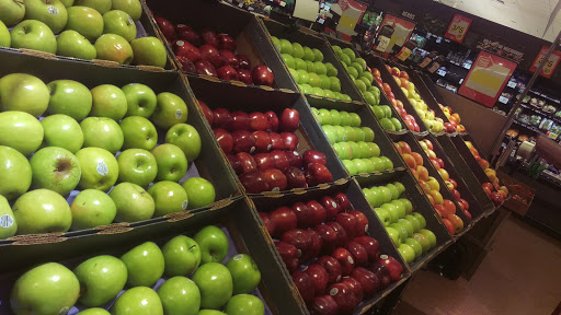 Supermarket «Super Stop & Shop», reviews and photos, 533 E Main St, Bay Shore, NY 11706, USA