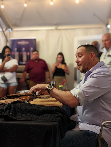 Tobacco Shop «Up Down Cigar», reviews and photos, 1550 N Wells St, Chicago, IL 60610, USA