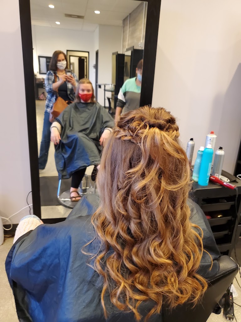 Irelands Spa & Salon II 43110