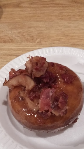 Donut Shop «The Doh-Nuh T Co.», reviews and photos, 108 Lincoln Way W, Chambersburg, PA 17201, USA